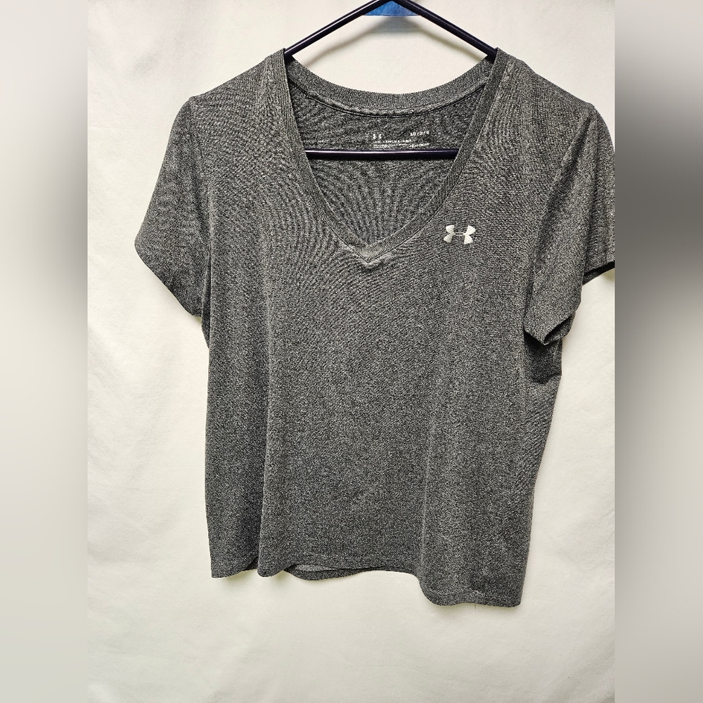 Women's under Armour tshirt gray size large
